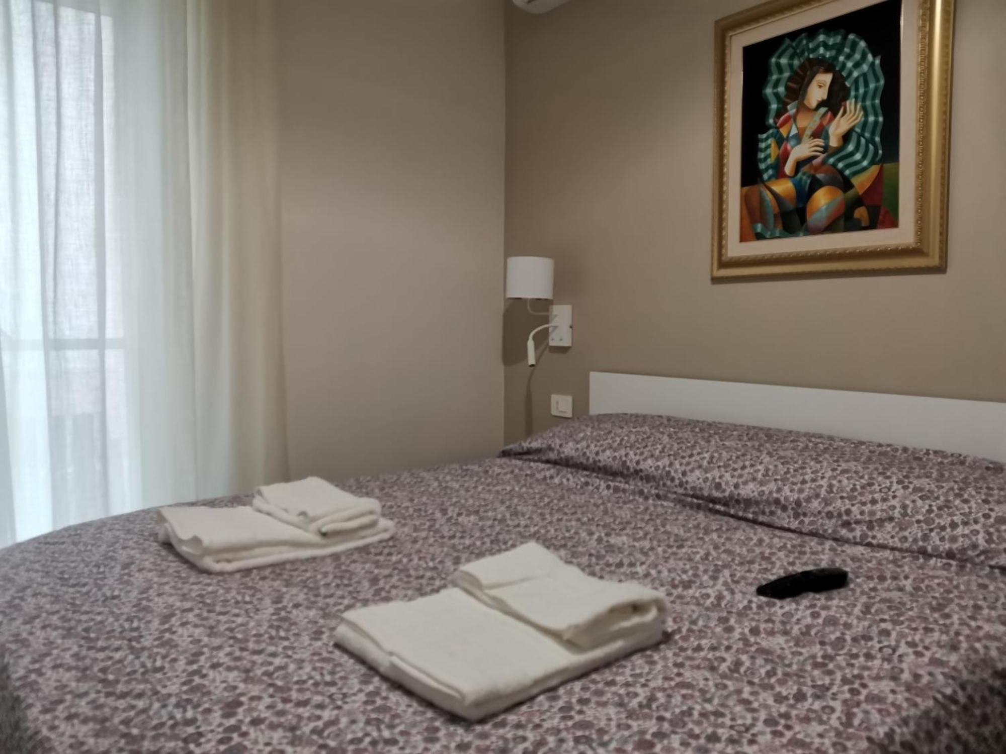 Palazzo Buscema - Appartamenti & Residence Κρότωνας Εξωτερικό φωτογραφία